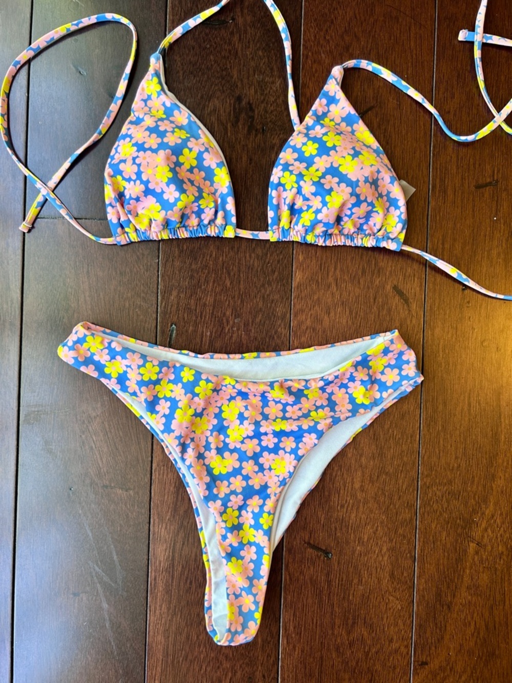 SHEIN Swim Summer Beach Ditsy Women’s Floral Print Triangle Bikini Set